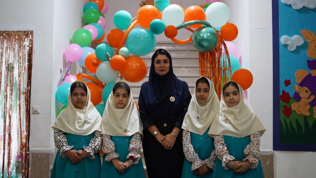 دبستان ادبستان